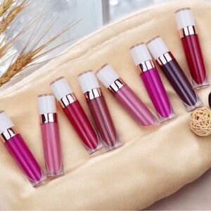 Gradient squares matte liquid lipstick sample